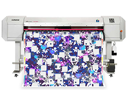 能打印黑色布的T恤數(shù)碼印花機